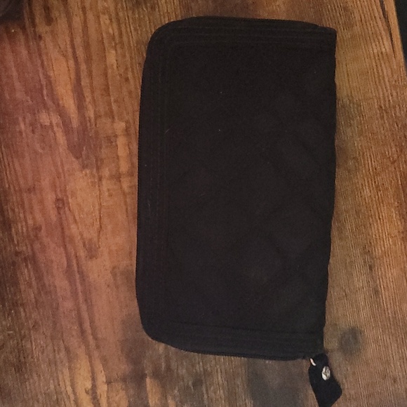 Vera Bradley Black Quilted Zip Wallet Silver Hardware With Zebra Interior Design - Picture 7 of 7